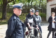 Policja sprawdza wiedzę uczniów głogowskich szkół