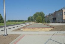 Wychowanie fizyczne na nowym boisku