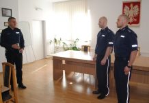 Samobójca zaatakował policjantów