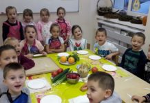 Zdrowe śniadanie w gminnej szkole