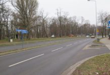 Zielone ekrany na ulicach miasta