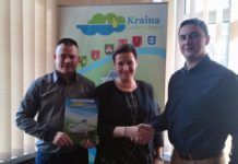 Druhowie zdobyli pieniądze na siłownię „pod chmurką”