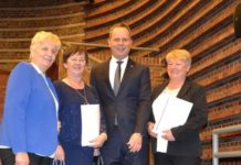 Mieszkanki Gminy Kotla na gali u wojewody