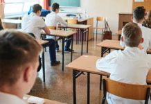 Gimnazjaliści przystąpią do egzaminu. Dyrektorzy zapewnili składy komisji w swoich placówkach