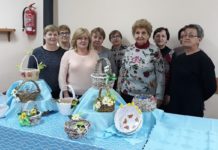 Koszyk wielkanocny z wikliny papierowej