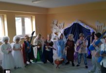 Jasełka u Mądrych Sówek. Pastorałki i kolędy zabrzmiały w przedszkolu
