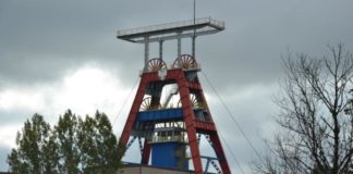 Górnik śmigłowcem przetransportowany do Wrocławia