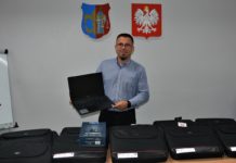 19 laptopów trafi do uczniów ze szkoły podstawowej w Kotli