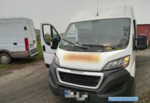 Policjanci odzyskali skradzionego busa wraz z przesyłkami kurierskimi