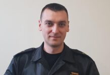 Mężczyzna na dachu potrzebował pomocy