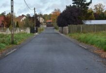 BLISKO 2 MILIONY ZŁOTYCH ZA PRZEBUDOWĘ DROGI W GŁOGÓWKU