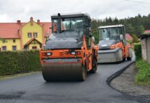 Nowa nawierzchnia na drodze w Kulowie