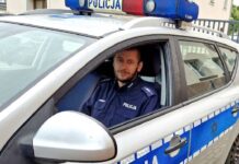 Mężczyzna trafił do szpitala dzięki dociekliwości sąsiadów i determinacji policjanta