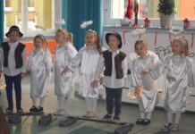 Występ „Jabłuszek” poruszył serca dziadków