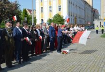 ŚWIĘTO FLAGI. Uroczystość patriotyczna