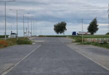 Parking przy cmentarzy już otwarty